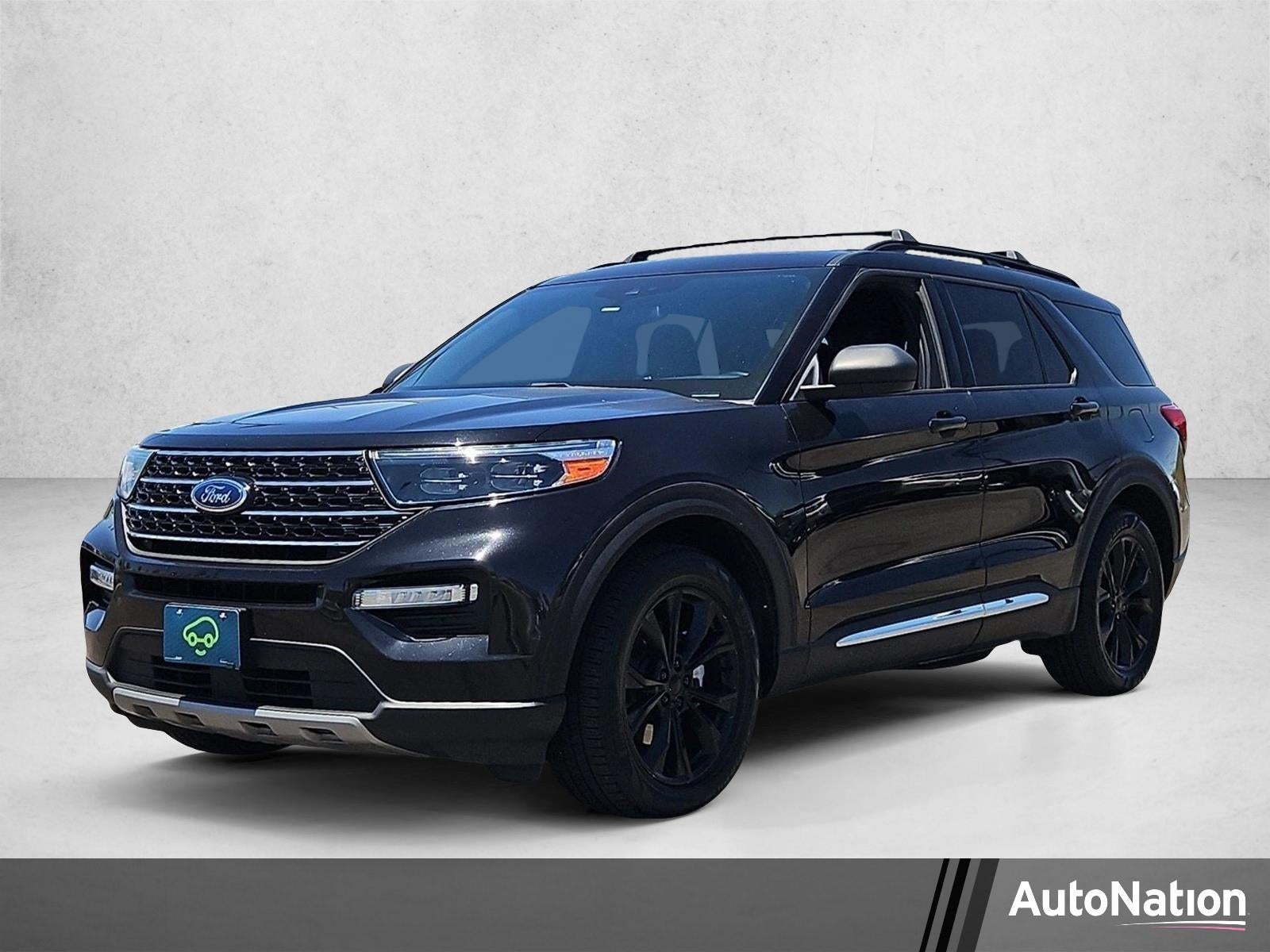 2020 Ford Explorer XLT in Black — front three-quarter view